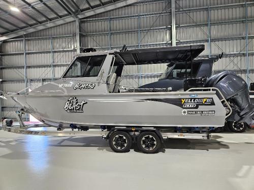 YELLOWFIN 7600 SOUTHERNER – WORLD FIRST HELM MASTER EX / BOW THRUSTER PACKAGE twin Yamaha 150 DEC DES** SUPER LOW 58 HOURS PER ENGINE