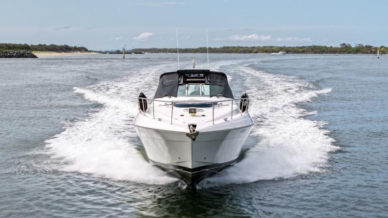 2004 Riviera M430 Sports Cruiser