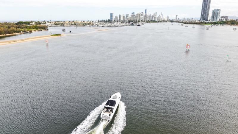 2004 Riviera M430 Sports Cruiser