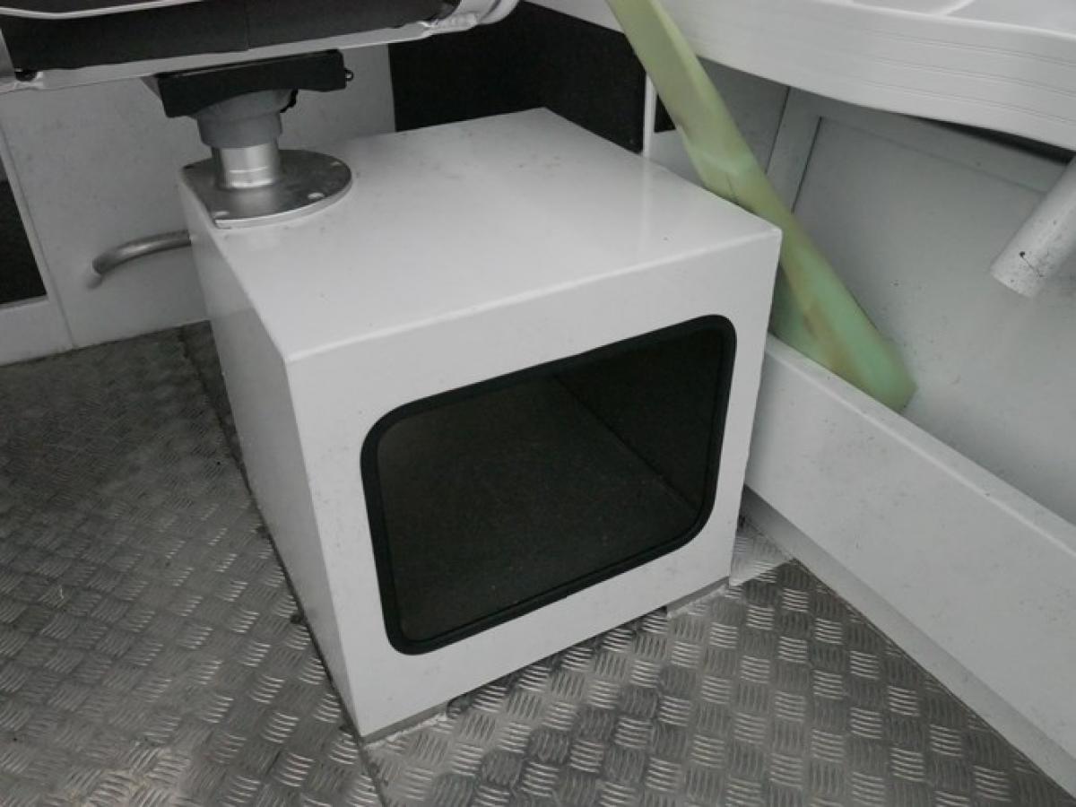 Yellowfin 6700 Cabin - Plate Offshore Yellowfin 6700 Cabin - Plate Offshore